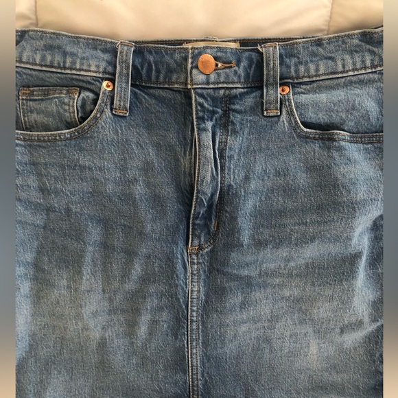 Universal Thread Women’s 5 Pocket Blue Jean Denim Mini Skirt Size 4 - Picture 2 of 7